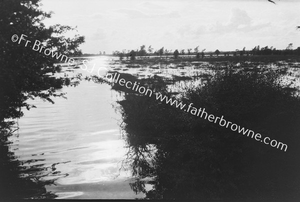 FLOODED ROAD FRON CLARA TO RAHAN